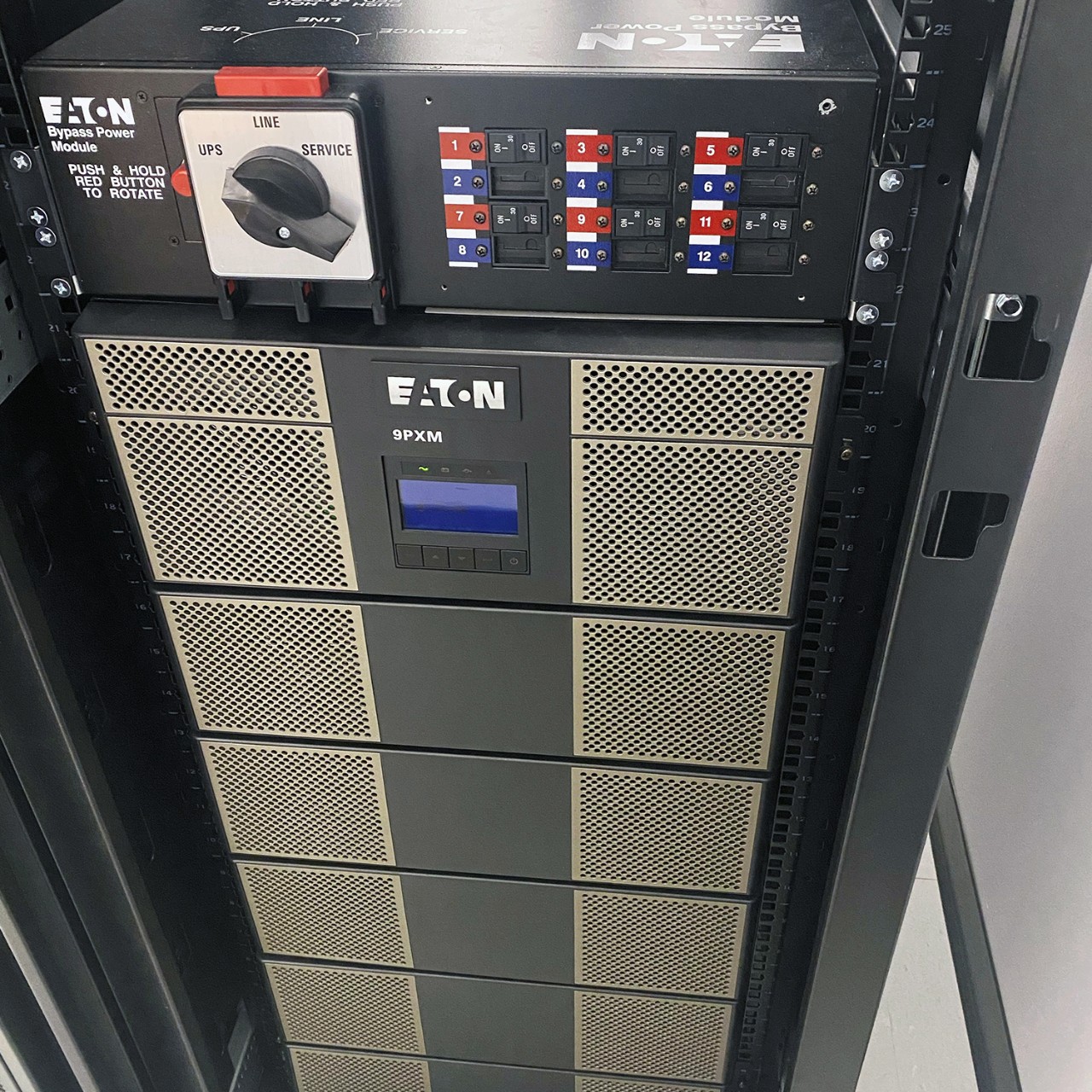 eaton-virtualization-advisors-success-story-9pxm.jpg