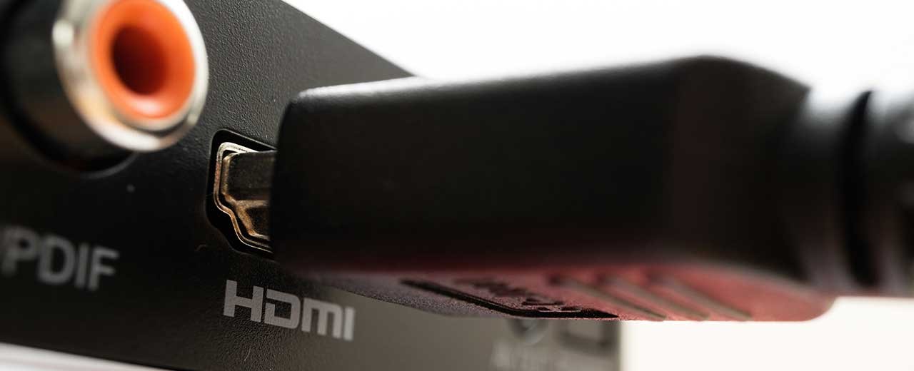 hdmi-cable-plugged-in_DT.jpg